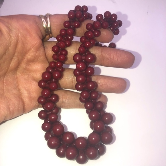 Vtg 60s Miriam Haskell Red Cranberry 3D Bead Choker Necklace 12” + 2” - Picture 6 of 8
